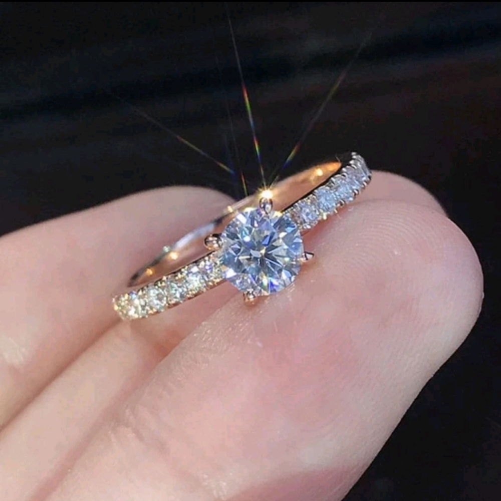 European & American Simple Style Engagement Ring – Zinc Alloy/Gold Color